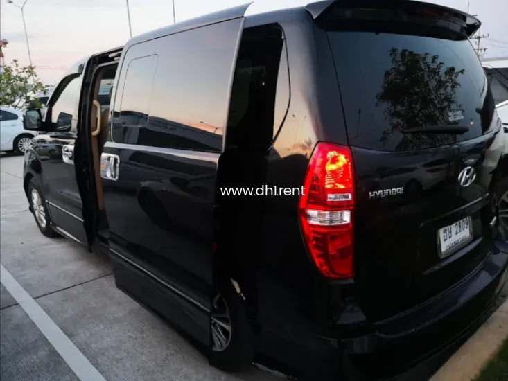 HYUNDAI H1 DELUXE 11 ที่นั่ง ปี 2015 กระบี่ HYUNDAI H1 DELUXE 11 ที่นั่ง ปี 2015