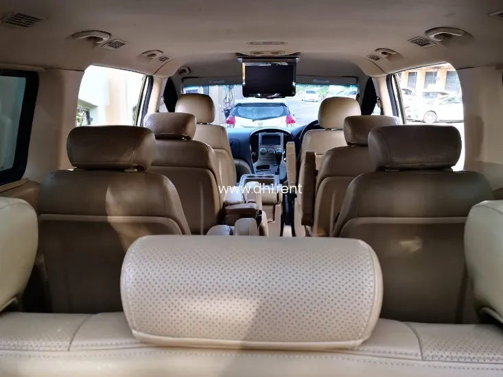 HYUNDAI H1 DELUXE 11 ที่นั่ง ปี 2012