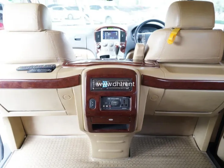 HYUNDAI STAREK 7 ที่นั่ง ปี 2012 กระบี่ HYUNDAI STAREK 7 ที่นั่ง ปี 2012